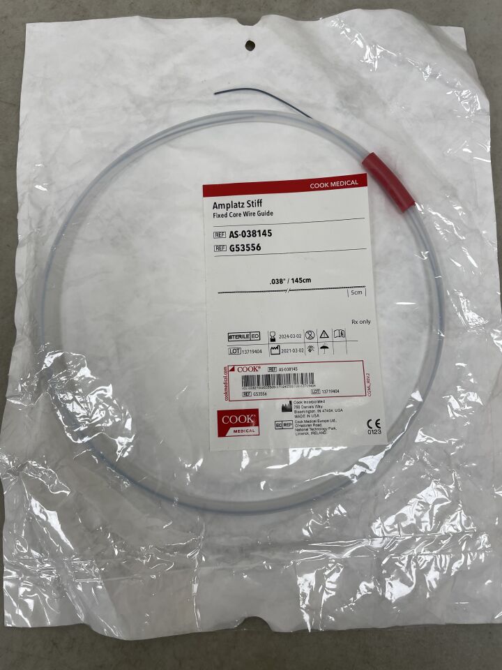 G53556 - COOK - Amplatz Fixed Core Wire Guide, Stiff 0.038" x 145cm, (EA) - ( Expiry Date: 2024-03-02 )