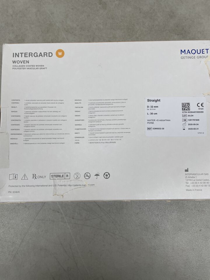IGW0032-30 - MAQUET - Intergard Woven Collagen Coated Polyester Vascular Prothesis, 32mm, 30cm
, (BX/1) - ( Expiry Date: 2025-08-31 )