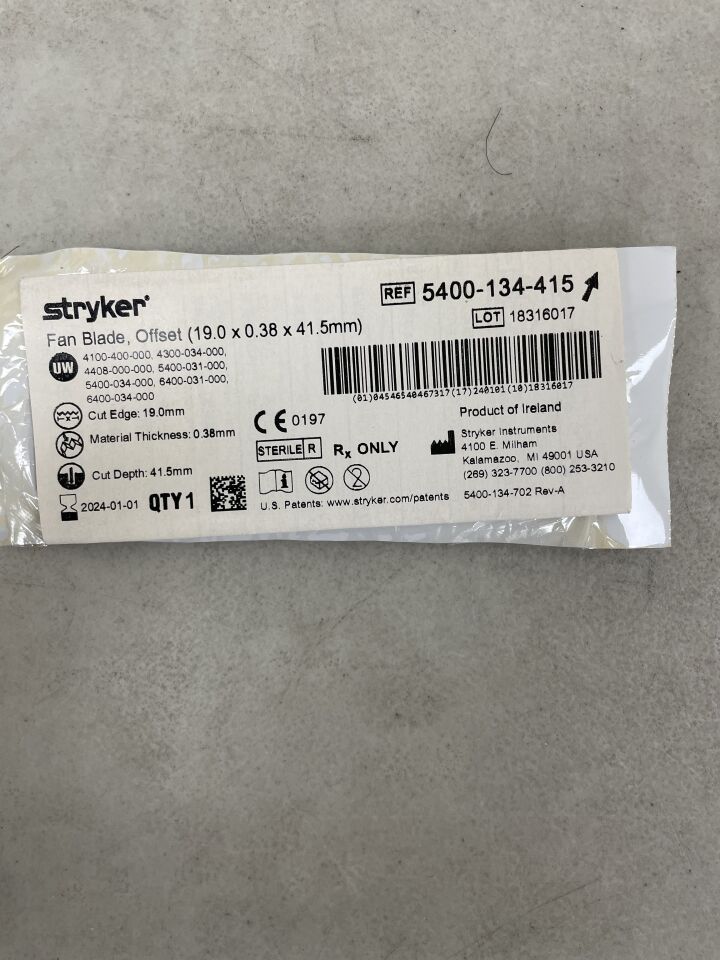 5400-134-415 - STRYKER - Offset Sternotomy Blade, 19 mm Cut Edge, 41.5 mm Cut Depth, (EA) - ( Expiry Date: 2024-01-01 )