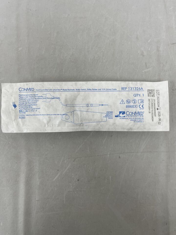 131326A - CONMED - Electrosurgery Pencil, with 1 in. UltraClean Blade, 15 ft. Cable and Safety Holster, () - ( Expiry Date:  )