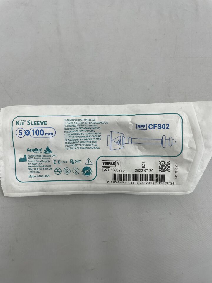 CFS02 - APPLIED MEDICAL RESOURCES - Kii Advanced Fixation Sleeve, 5 x 100 mm, (EA) - ( Expiry Date: 2024-06-29 )