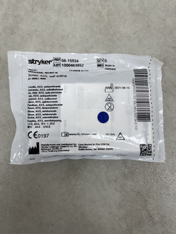 56-15934 - STRYKER - Tornillo AXS Universal Neuro III, autoperforante, 1,5 mm x 4 mm (5 por paquete), (unidades) - (Fecha de caducidad: 2099-12-31)