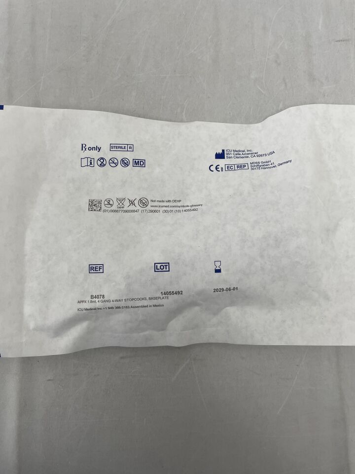 B4078 - ICU 醫療 - 4 位 4 通三通閥，底座式，1.8 毫升，（每個）-（有效期至：2029-06-01）