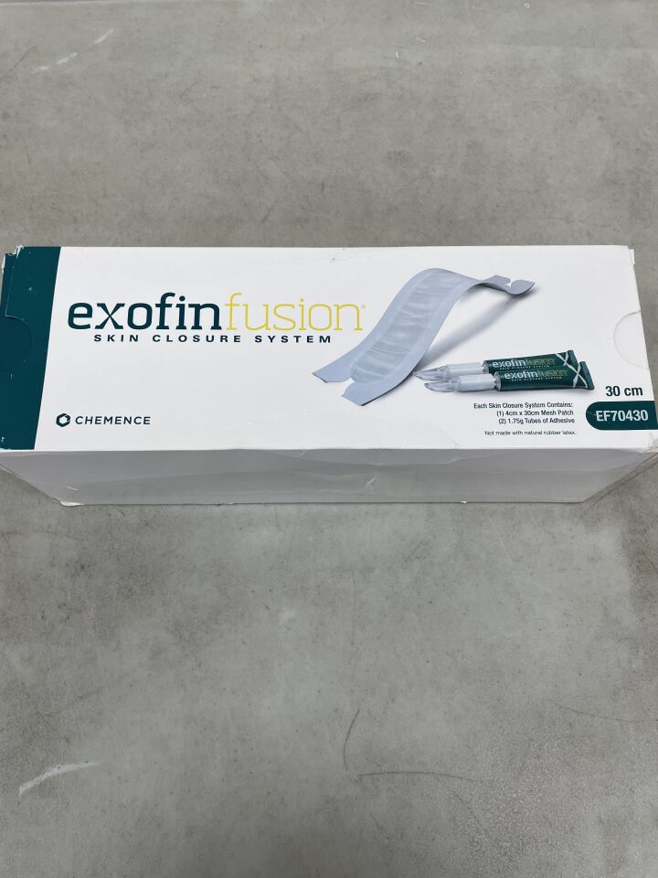 EF70430 - CHEMENCE MEDICAL - exofin fusion skin closure system 30cm, one patch, two 1.75g adhesive, (BX/1)