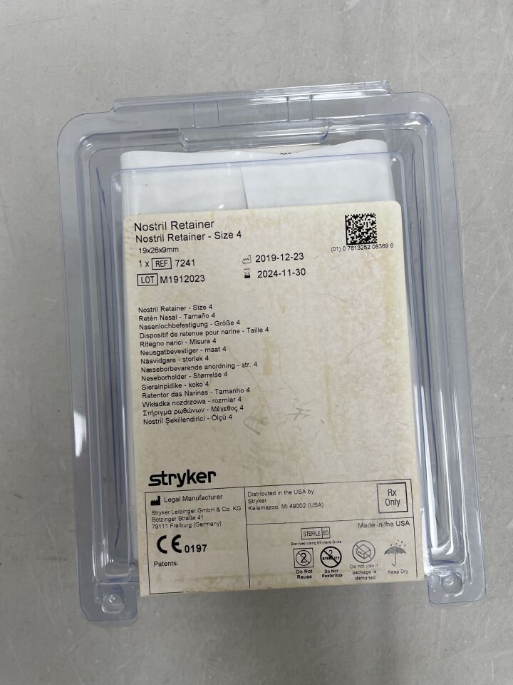 7241 - STRYKER - Nostril Retainer, Symmetric Straight Wings, 19mm x 26mm x 9mm, Size 4, (EA) - ( Expiry Date: 2024-11-30 )