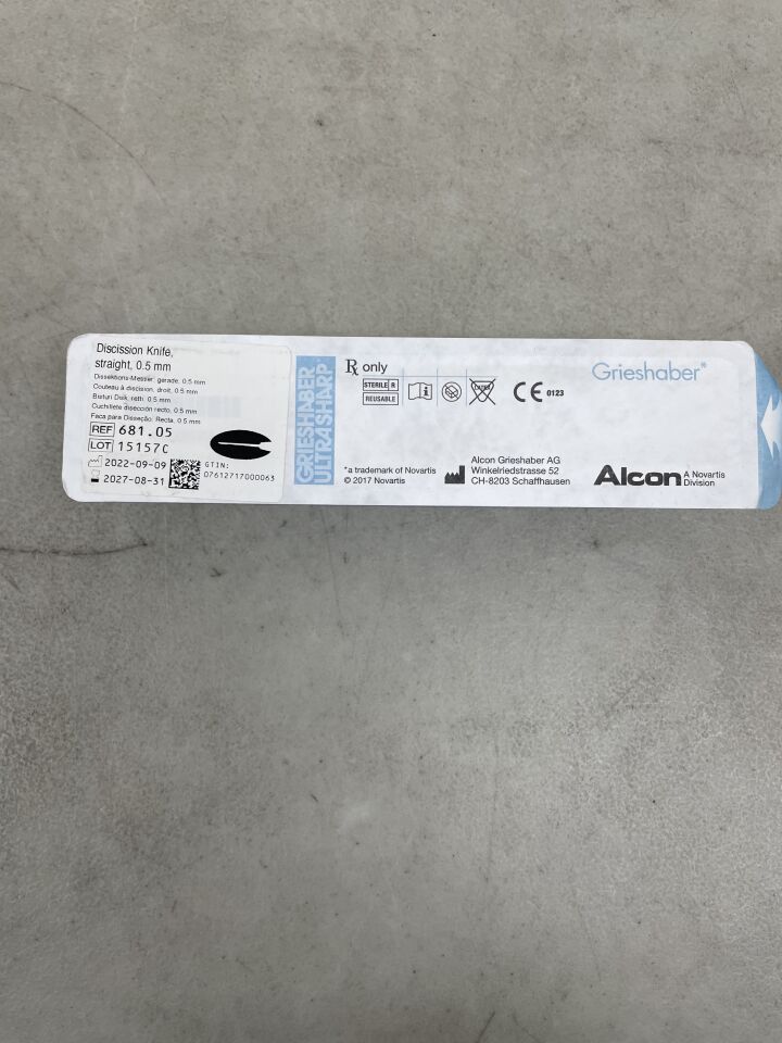 681.05 - ALCON - Cuchillo de corte ultraafilado Grieshaber, recto, reutilizable (unidad) - (Fecha de caducidad: 31/08/2027)