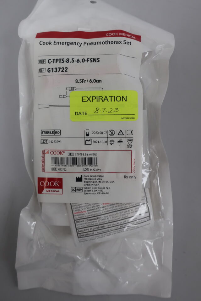 G13722 - COOK - Emergency Pneumothorax Set - C-TPTS-8.5-6.0-FSNS - 8.5Fr x 6cm, (EA) - ( Expiry Date: 2025-08-06 )