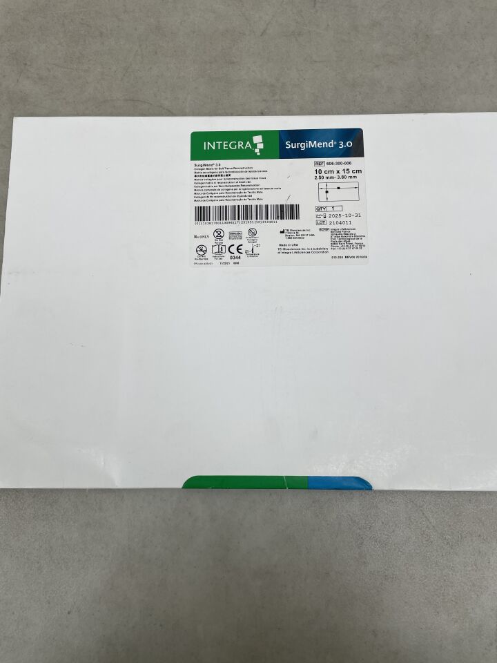 606-300-006 - INTEGRA - SurgiMend 3.0 Soft Tissue Reconstruction Collagen Matrix, 10 x 15 cm, 3 mm Thickness, (BX/1) - ( Expiry Date: 2025-10-31 )