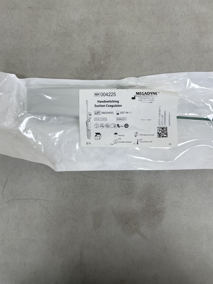 4225 - MEGADYNE - Hand Switch Suction Coagulator, 8 Fr, (EA) - ( Expiry Date: 2027-04-30 )