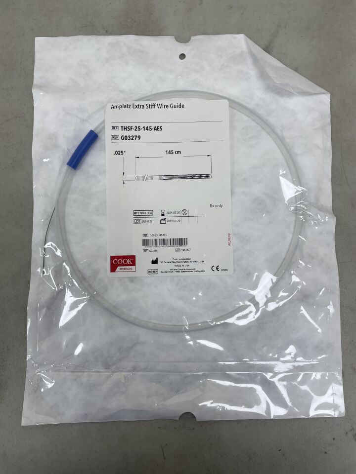 G03279 - COOK - Amplatz Support Extra-Stiff Wire Guide, 0.025 in. dia. x 145 cm Length, (EA) - ( Expiry Date: 2024-03-20 )