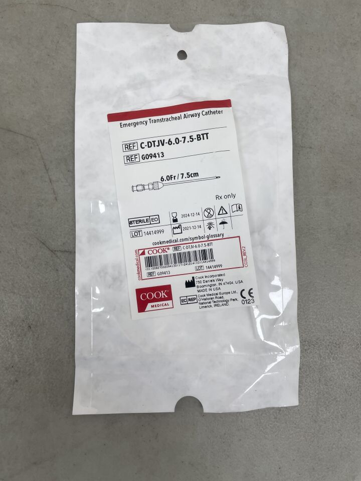 G09413 - COOK - Emergency Transtracheal Airway Catheter 6F x 7.5cm, (EA) - ( Expiry Date: 2024-12-14 )