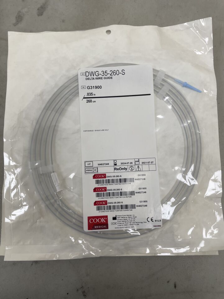 G31900 - COOK - Delta Guidewire, Fully Hydrophilic Coated 0.035" x 260cm, Straight, (EA) - ( Expiry Date: 2024-07-26 )