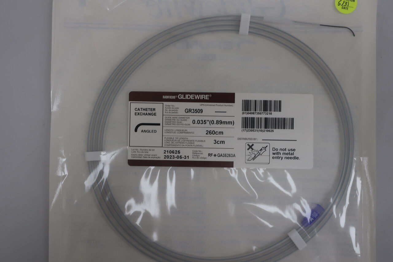 GR3509 - TERUMO - Radifocus Glidewire -Angled - .035" x 260cm x 3cm
, () - ( Expiry Date: 2025-01-31 )