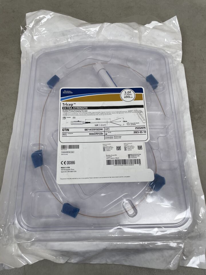 370122 - BOSTON SCIENTIFIC - Tricep EXTRA STRENGTH Hooked-Prong Grasping Forceps 3.0F/90cm -, (EA) - ( Expiry Date: 2023-03-10 )