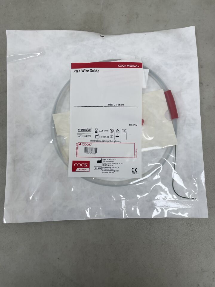 GPTFE38145 - COOK - PTFE Wire Guide, Straight Tip, 038" 145cm , (EA) - ( Expiry Date: 2026-09-08 )