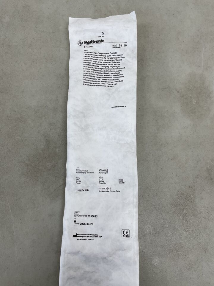 68128 - MEDTRONIC - DLP Single Stage Venous Cannula, Malleable 28F, (EA) - ( Expiry Date: 2025-03-23 )