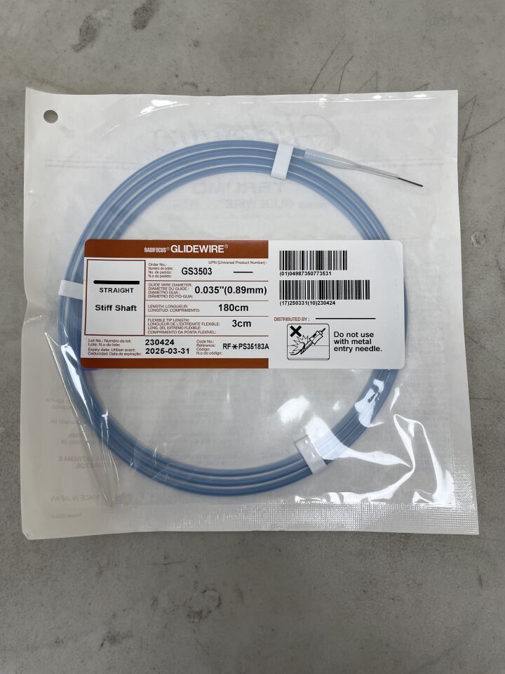 GS3503 - TERUMO - Radifocus Glidewire - Straight, Stiff Shaft - .035" x 180cm x 3cm, (EA) - ( Expiry Date: 2025-03-31 )