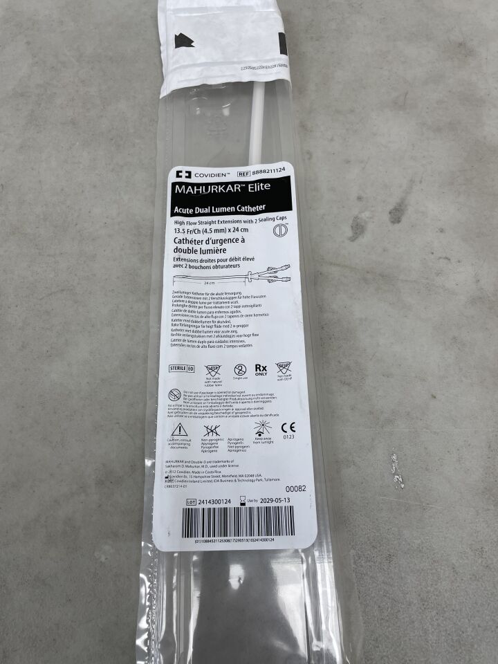 8888211124  -  COVIDIEN  -  Mahurkar Elite High-Flow Dual Lumen Catheter with Straight Extensions, 13.5 Fr x 24 cm , ( EA )  -  ( Expiry Date : 2029-05-13 )