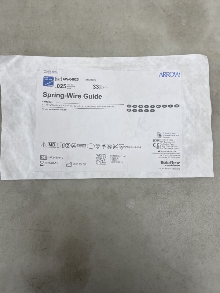 AW-04025 - TELEFLEX - Spring Wire Guide 0.025" x 33cm, () - ( Expiry Date: 2029-01-31 )