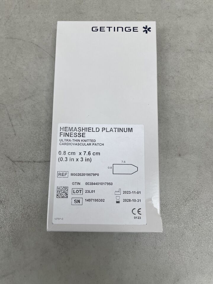 M00202019579P0 - MAQUET - Hemashield Platinum Finesse Ultra-Thin Knitted Cardiovascular Patch - 0.8cm x 7.6cm, () - ( Expiry Date: 2028-10-31 )