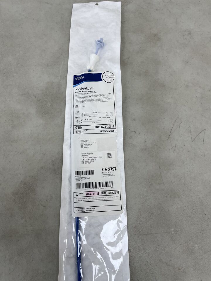 250210 - BOSTON SCIENTIFIC - Navigator Ureteral Access Sheath Set, 13F/15F x 46cm, (EA) - ( Expiry Date: 2024-11-18 )