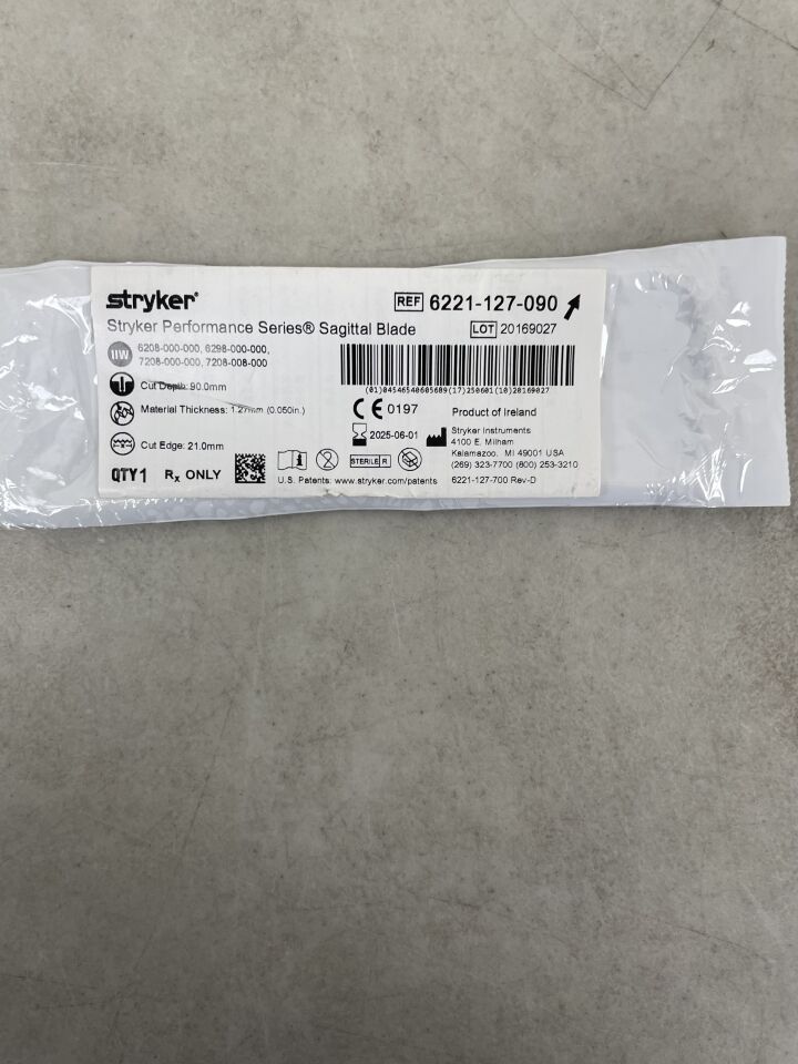 6221-127-090 - STRYKER - System 6 Sagittal Blade: 21mm x 90mm x 1.27mm, (EA) - ( Expiry Date: 2025-06-01 )