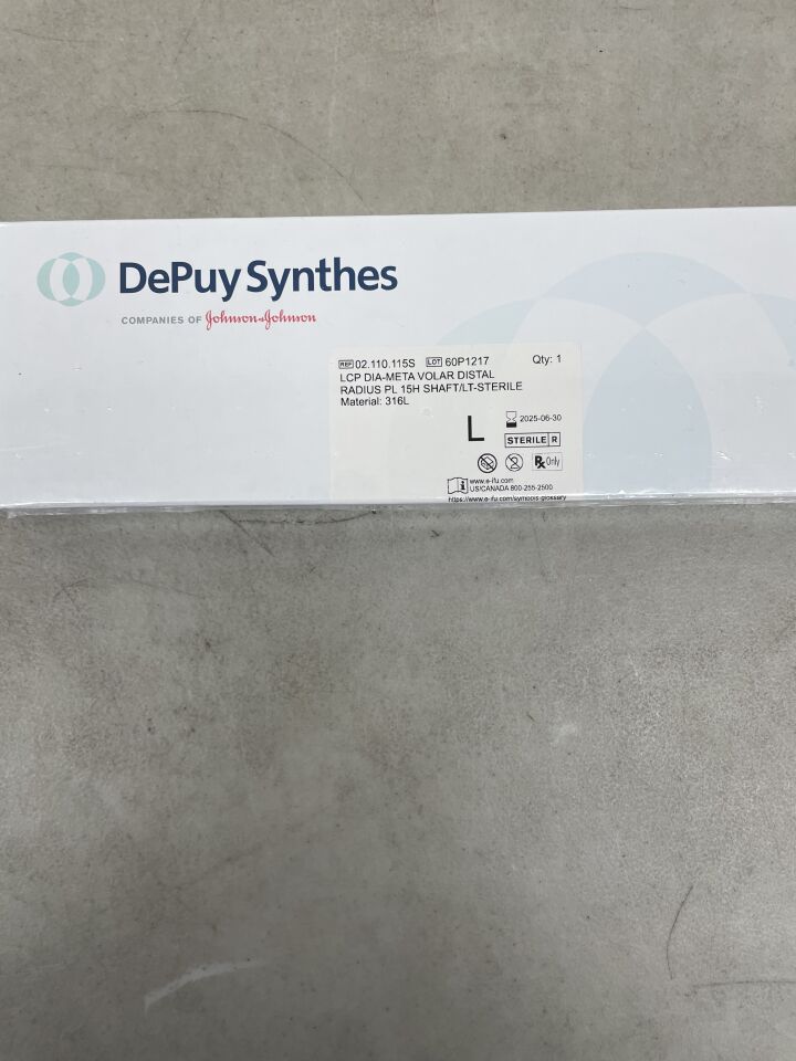 02.110.115S - SYNTHES - lcp dia-meta volar distal radius pl 15h shaft/lt, (BX/1) - ( Expiry Date: 2025-06-30 )