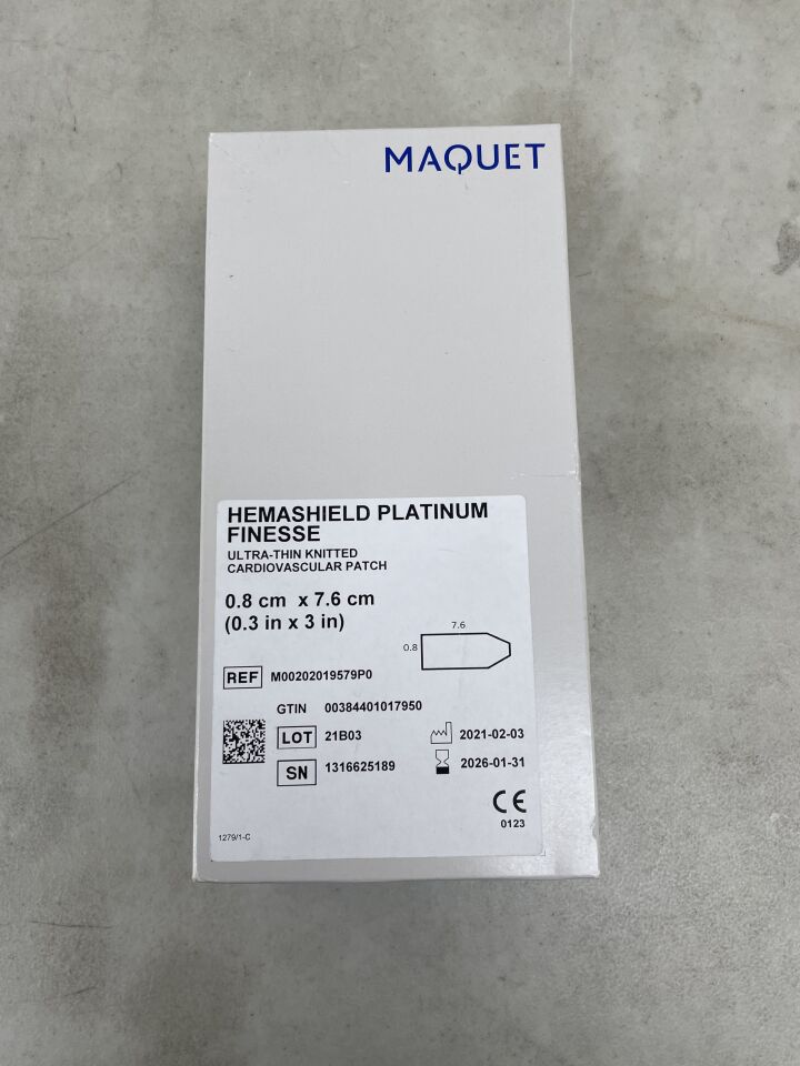 M00202019579P0 - MAQUET - Hemashield Platinum Finesse Ultra-Thin Knitted Cardiovascular Patch - 0.8cm x 7.6cm, (BX/1) - ( Expiry Date: 2025-10-31 )