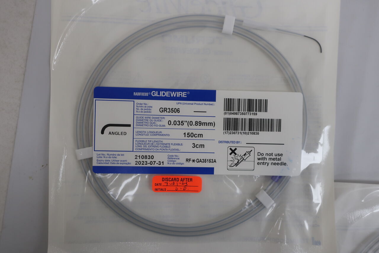 GR3506 - TERUMO - Radifocus Glidewire - Angled - .035" x 150cm x 3cm, (EA) - ( Expiry Date: 2025-04-30 )