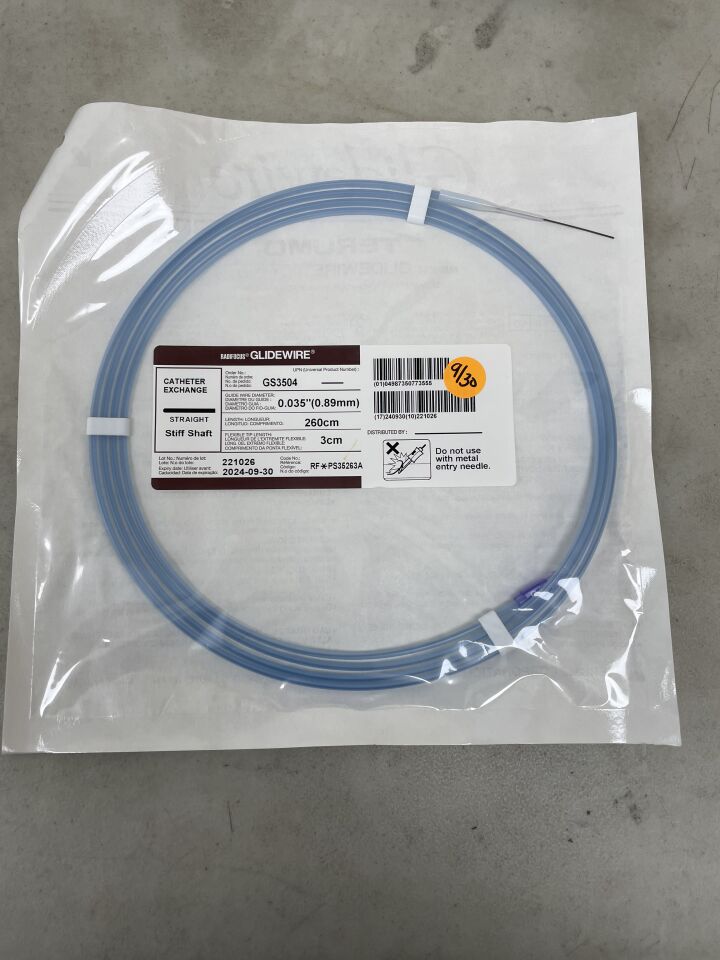 GS3504 - TERUMO - Radifocus Glidewire - Straight, Stiff Shaft - .035" x 260cm x 3cm, (EA) - ( Expiry Date: 2024-01-22 )