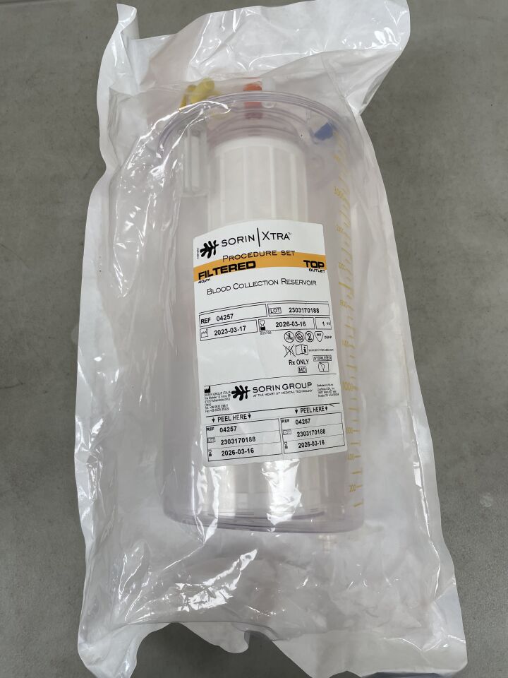 4257 - SORIN - Xtra Procedure Set Blood Collection Reservoir, Filtered Top Outlet, 40µm (Part of Set), (EA) - ( Expiry Date: 2026-03-16 )