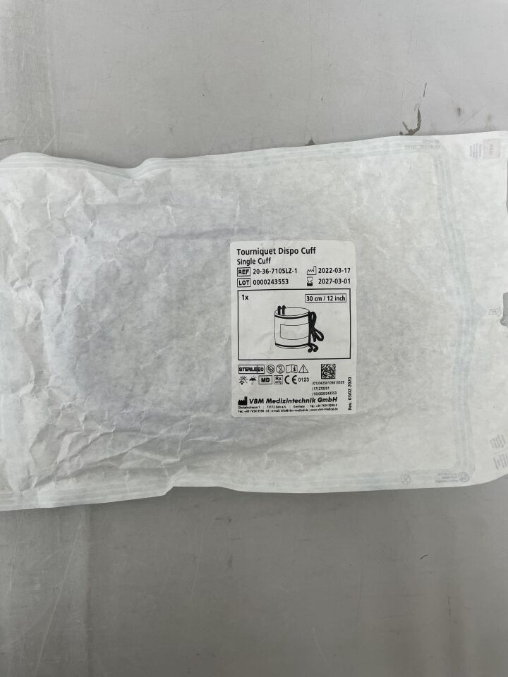 20-36-710SLZ-1 - VBM - Tourniquet Disposable Cuff, 30cm, (EA) - ( Expiry Date: 2027-03-01 )
