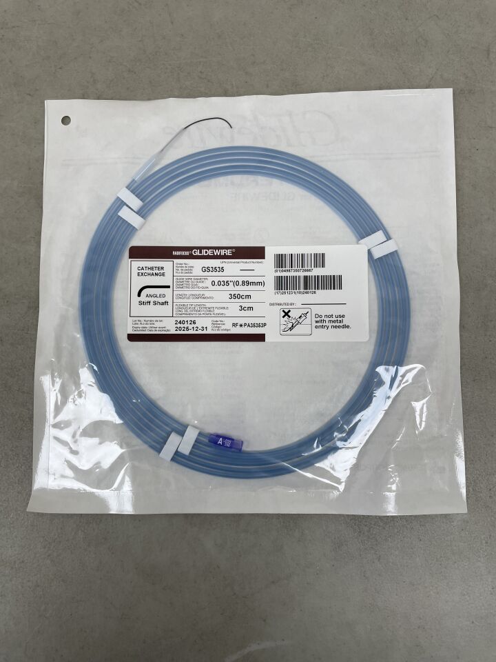 GS3535 - TERUMO - Radifocus Glidewire - Angled Stiff Shaft - .035" x 350cm x 3cm, (EA) - ( Expiry Date: 2025-12-31 )