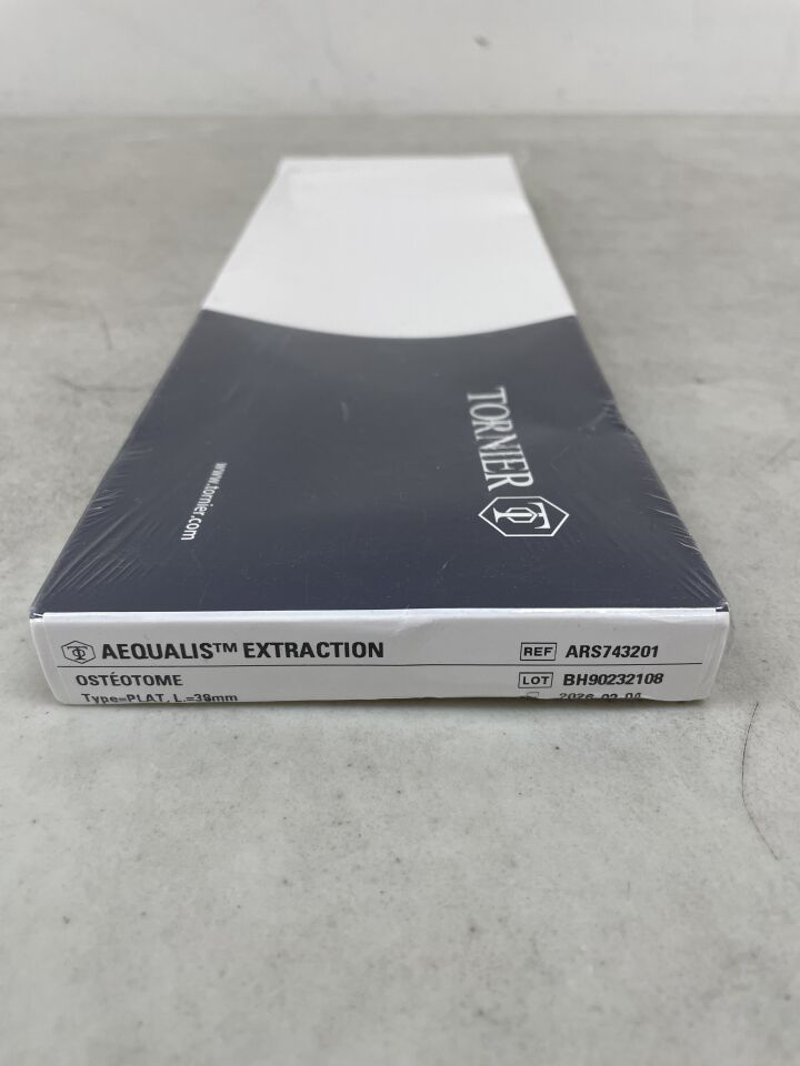 ARS743201 - TORNIER - Aequalis Extraction Osteotome 1.5in, (BX/1) - ( Expiry Date: 2026-02-04 )