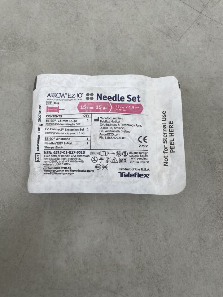9018 - TELEFLEX - EZ-IO Needle Set 15mm x 15G, (EA) - ( Expiry Date: 2027-01-31 )