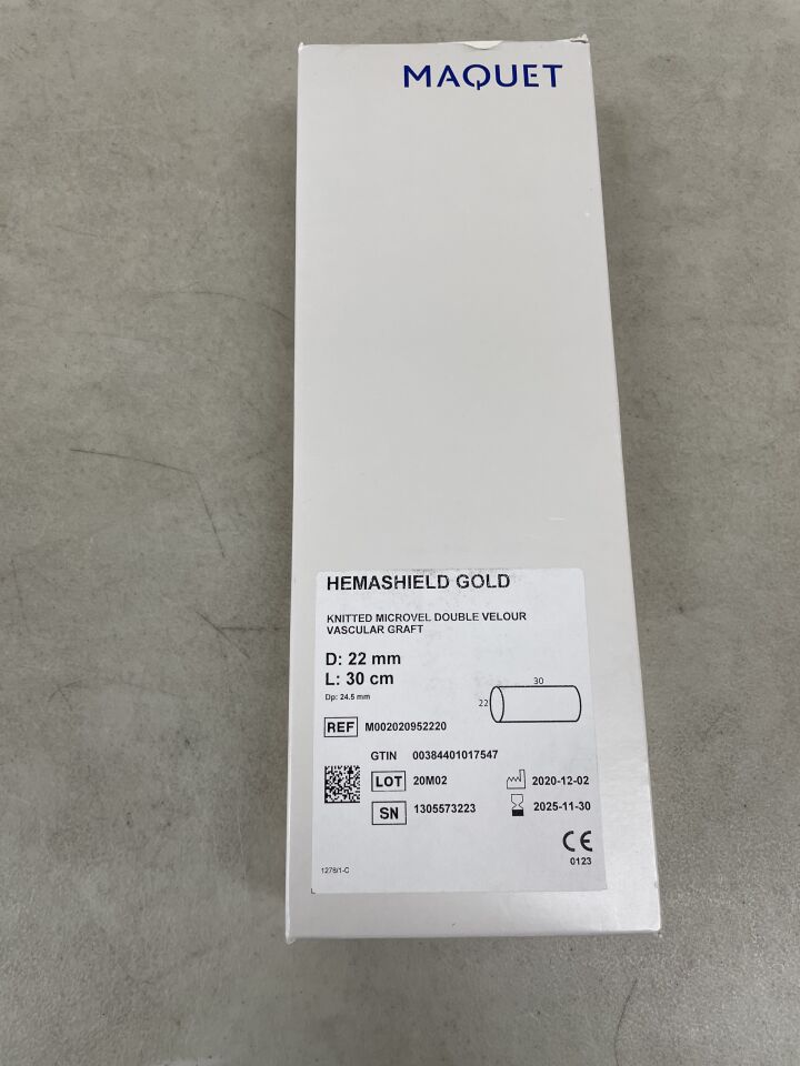 M002020952220 - MAQUET - Hemashield Gold Knitted Mocrovel Double Velour Vascular Graft 22mm x 30 cm , (BX/1) - ( Expiry Date: 2025-11-30 )