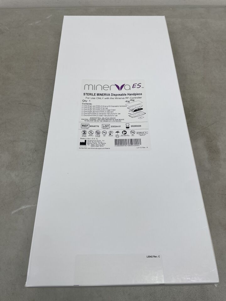 MIN9770 - MINERVA SURGICAL - Disposable Handpiece, contains 1 Minerva ES Disposable Handpiece, 1 Syringe, 1 8mm Hegar Dilator, 1 Desiccant, (BX/1) - ( Expiry Date: 2025-04-24 )