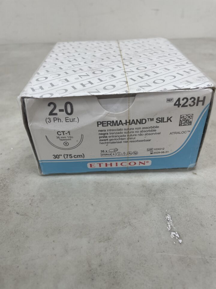 423H - ETHICON - Perma-Hand Non-Absorbable Braided Silk Suture, Size 2-0, 30 in. Length, CT-1 Needle, (BX/36) - ( Expiry Date: 2029-08-31 )