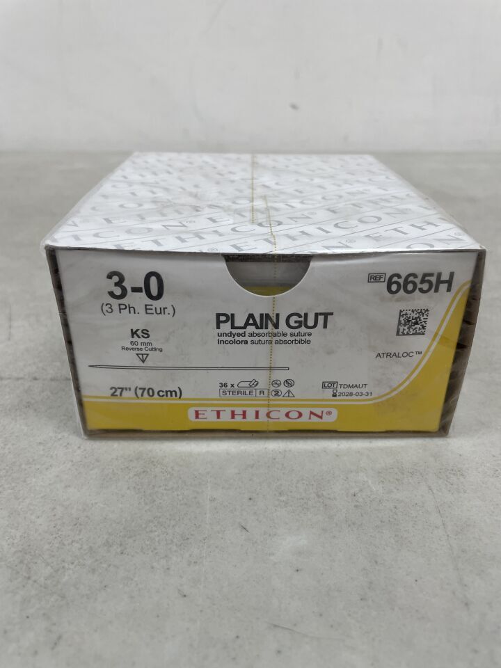 665H - ETHICON - Surgical Gut Suture - Plain, Straight Cutting Needles, Absorbable, KS 60mm Straight, Plain Monofilament 27" = 70cm, Size: 3-0, (BX/36) - ( Expiry Date: 2028-03-31 )