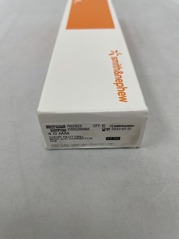 71631123 - SMITH & NEPHEW - short pilot drill with a/o connector: 4mm, (BX/1) - ( Expiry Date: 2032-07-31 )