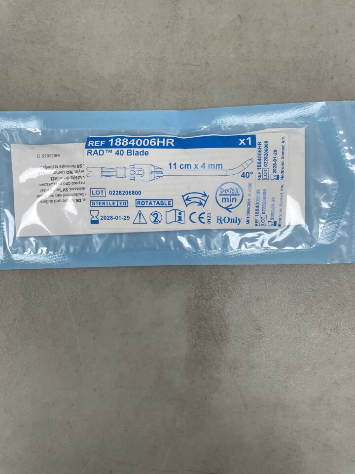 1884006HR - MEDTRONIC - 4.0mm rad 40 rotatable curved sinus blade, 11cm, (EA) - ( Expiry Date: 2028-01-29 )