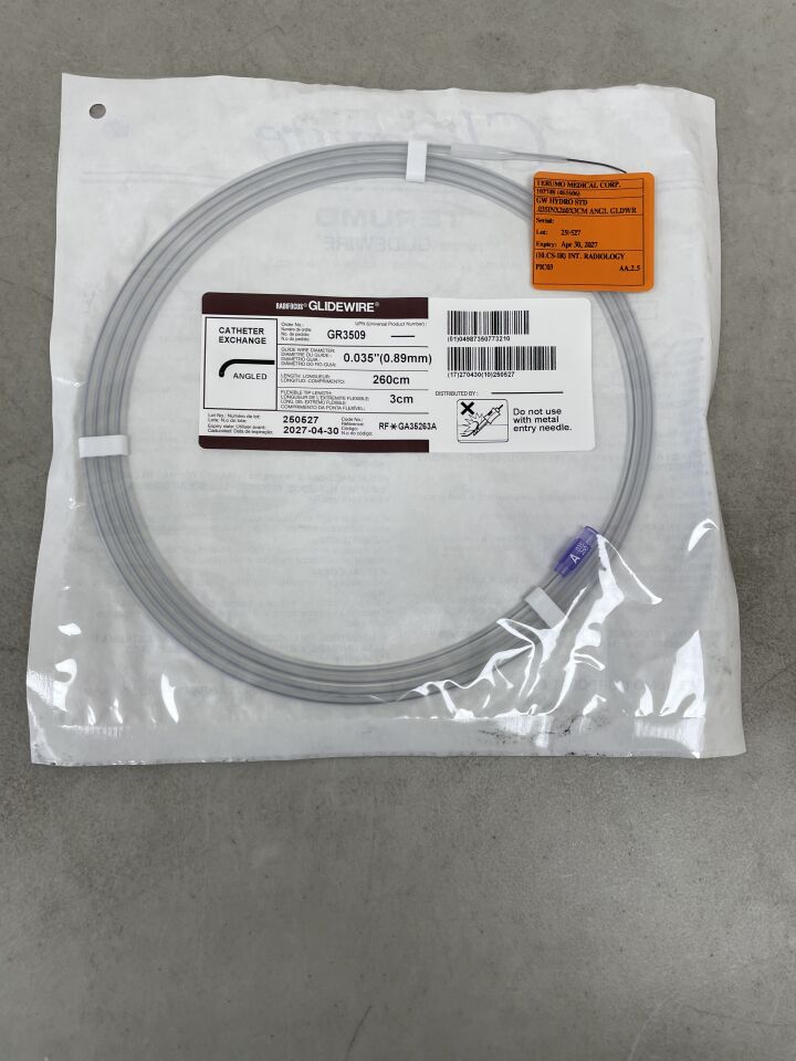 GR3509 - TERUMO - Radifocus Glidewire -Angled - .035" x 260cm x 3cm, (EA) - ( Expiry Date: 2027-04-30 )