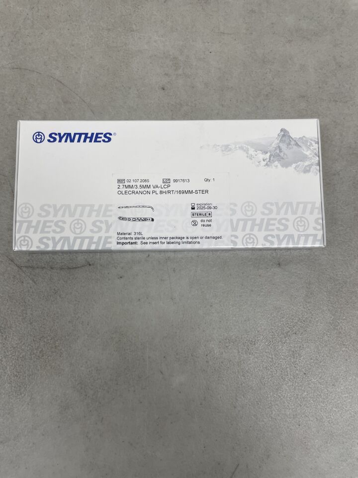 02.107.208S - SYNTHES - 2.7/3.5mm Variable Angle LCP Olecrannon Plate, 8 Hole Right, (BX/1) - ( Expiry Date: 2025-09-30 )