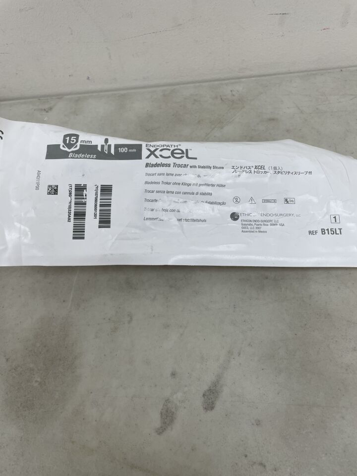 B15LT - ETHICON - Endopath Xcel Stability Sleeve Bladeless Trocar, 15 dia. x 100 mm L Shaft, (EA) - ( Expiry Date: 2026-04-30 )