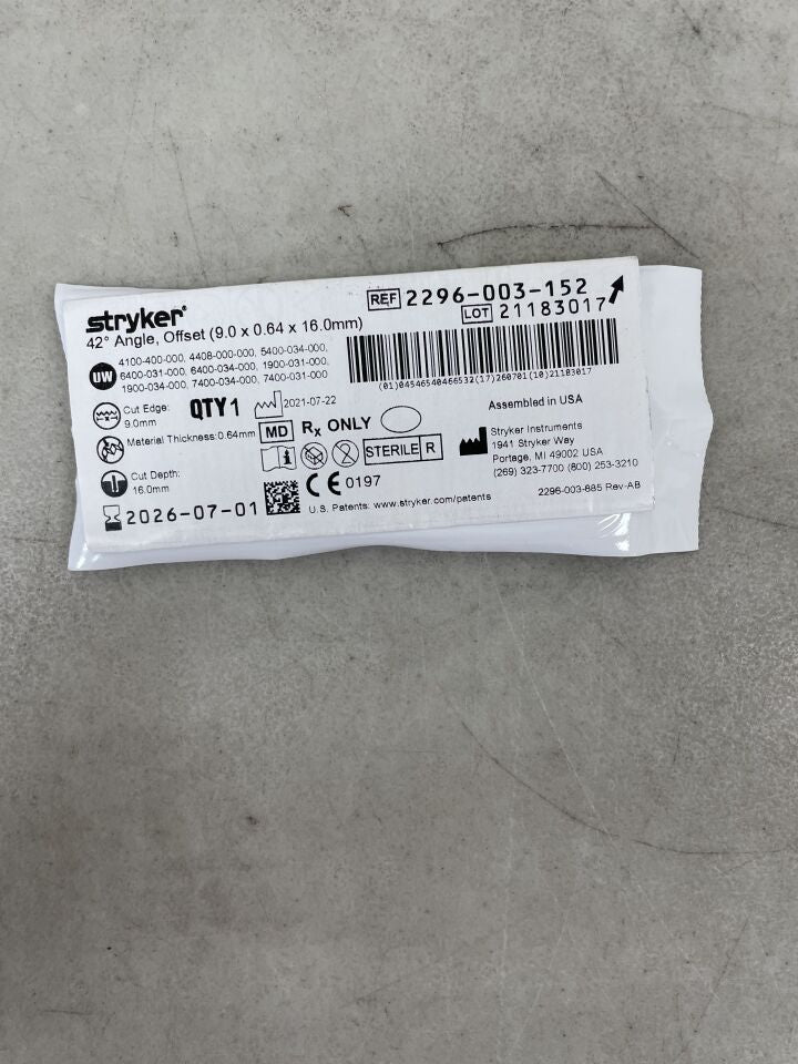 2296-003-152 - STRYKER - Blade 42 Degree Angle, Offset, Fine 9mm x 0.64mm x 16mm, (EA) - ( Expiry Date: 2026-07-01 )