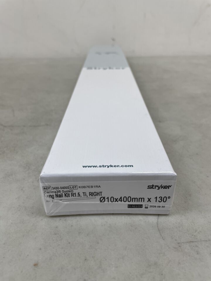 3430-0400S - STRYKER - Gamma3 Titanium Right R1.5 Cannulated Long Intramedullary Nail, 10 dia. x 400 mm, (BX/1) - ( Expiry Date: 2026-09-30 )