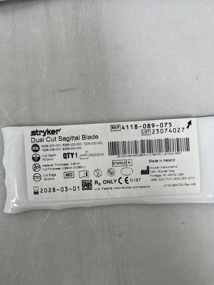 4118-089-075 - STRYKER - Dual-Cut Sagittal Blade 18mm x 75mm x 0.89mm, (EA) - ( Expiry Date: 2028-03-01 )