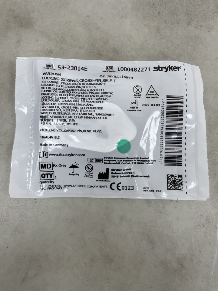 53-23014E - STRYKER - VariAx Self-Tapping Cross-Pin Locking Screw, 2.3 dia. x 14 mm Length, (EA) - ( Expiry Date: 2099-12-31 )