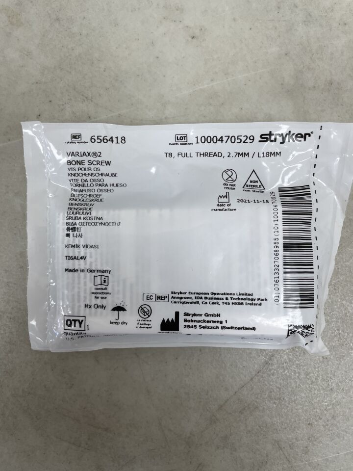 656418 - STRYKER - VariAx 2 Titanium Full Threaded T8 Head Non-Locking Bone Screw, 2.7 dia. x 18 mm Length, (EA) - ( Expiry Date: 2099-12-31 )