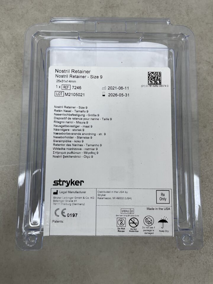 7246 - STRYKER - Nostril Retainer, Symmetric Straight Wings, 25mm x 31mm x 14mm, Size 9, (EA) - ( Expiry Date: 2026-05-31 )